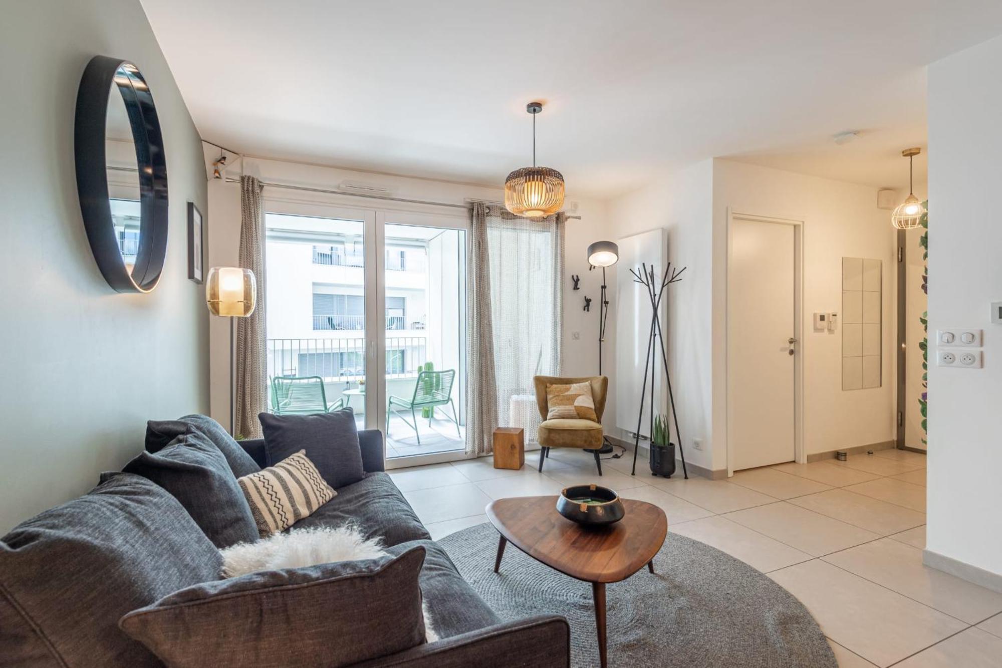 L'Interprete 405 4 - Apartment With Terrace Анси Экстерьер фото